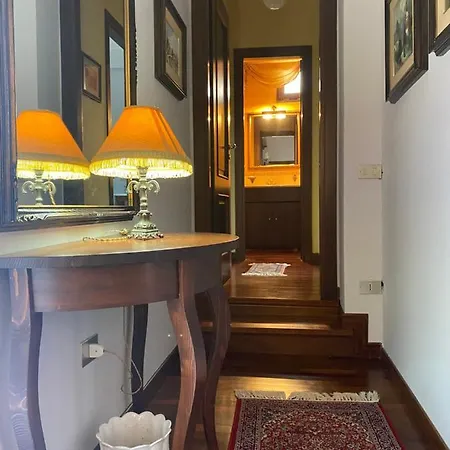 شقة A Casa Di Tina
